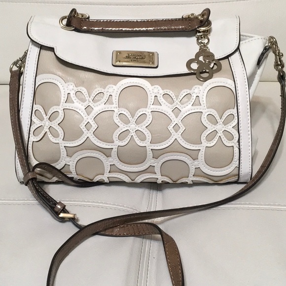 Guess Handbags - GUESS CROSSBODY PURSE